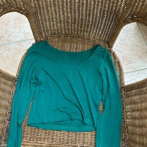 Amazon Essentials Blue Fitted Crop Blouse